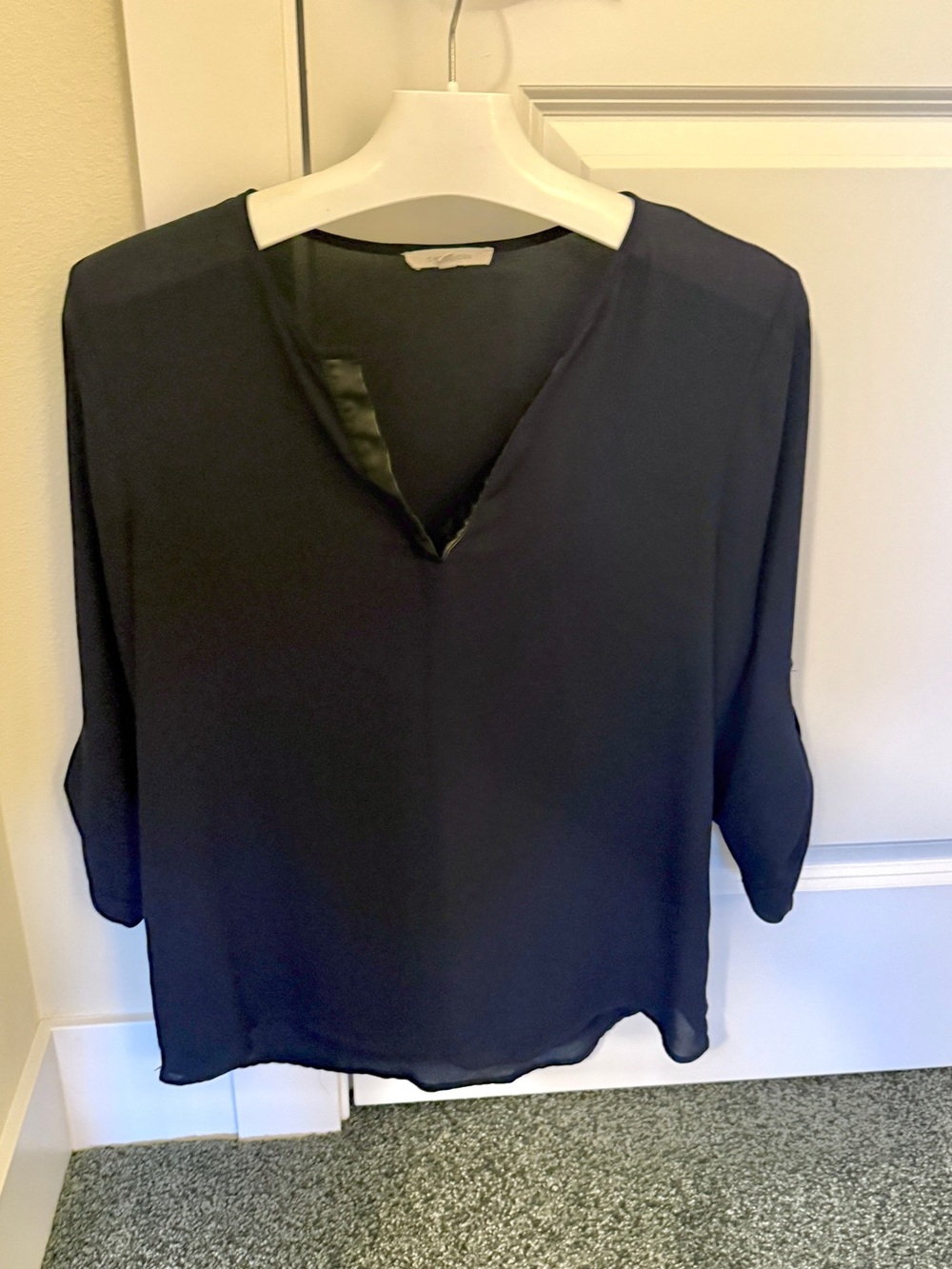 41 Hawthorn Navy V-Neck 3/4 Sleeve Blouse